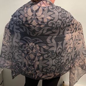 Thin Wool Scarf